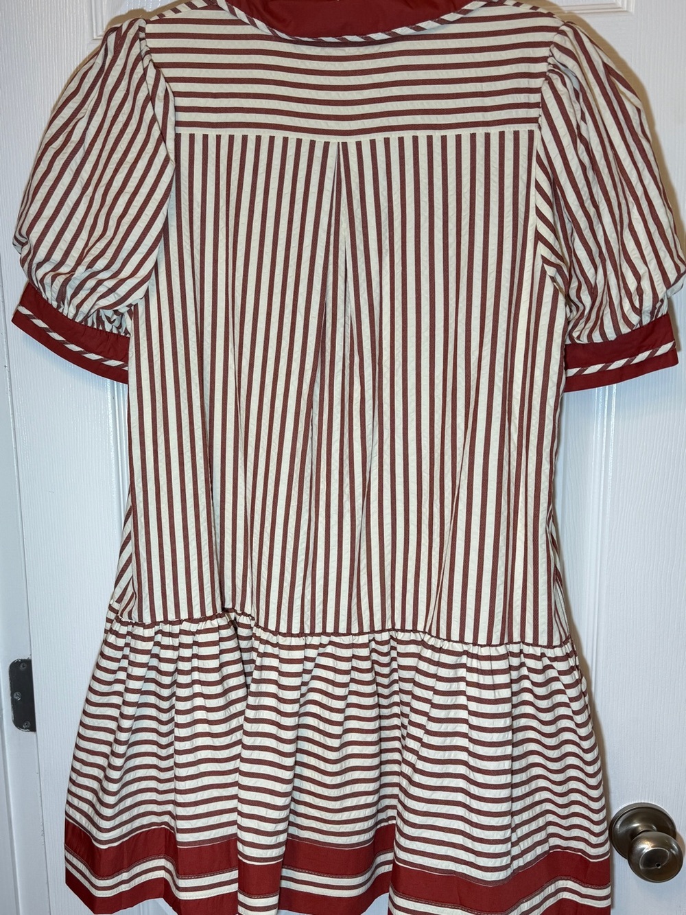 Entro - Red Rust and Cream Striped Puff-Sleeve Dress with matching trim - Picture 3 of 4